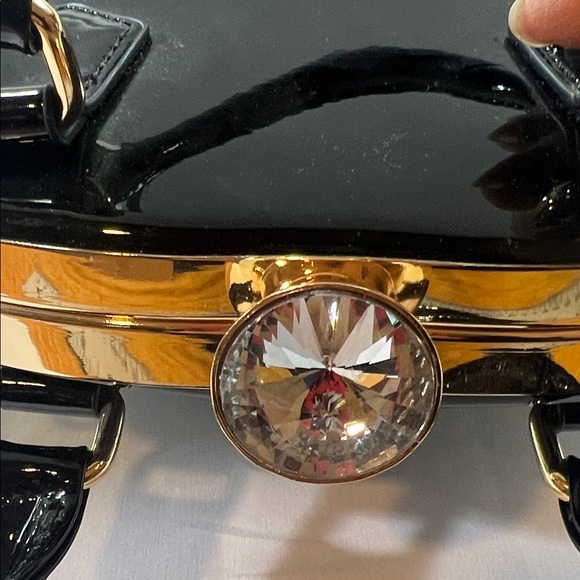 Tailor Vintage Black and Gold Satchel - Picture 6 of 6